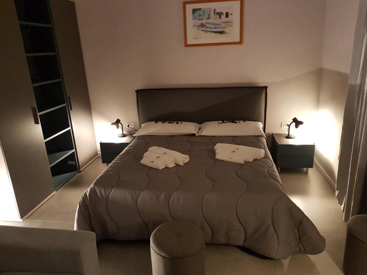Your Home In 那不勒斯 外观 照片